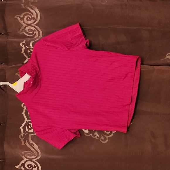 Burgundy Cropped Turtle Neck - Picture 1 of 2